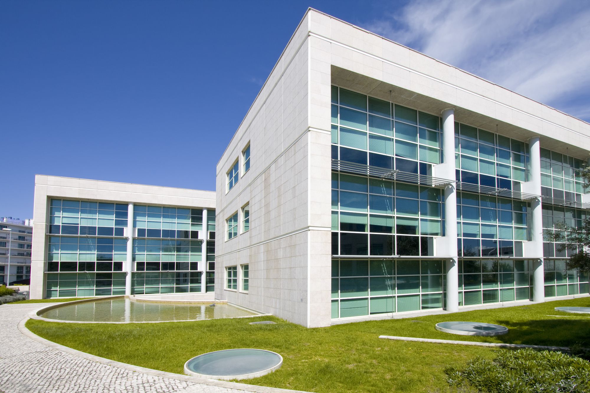 Inversión Inmobiliaria. TAURUS GESTION DE INVERSIONES SL en Dos Hermanas